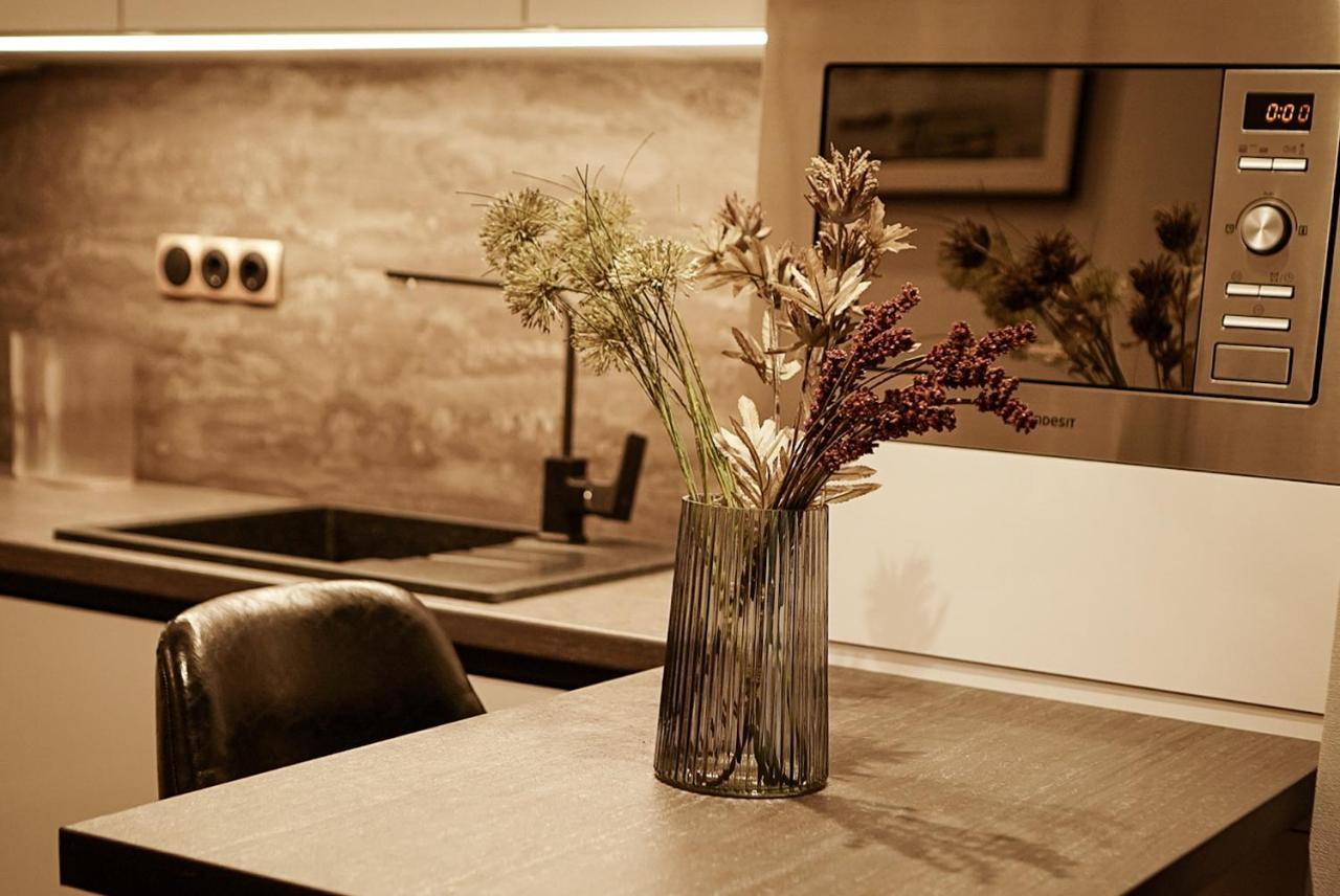 Golden Horn Apartment *